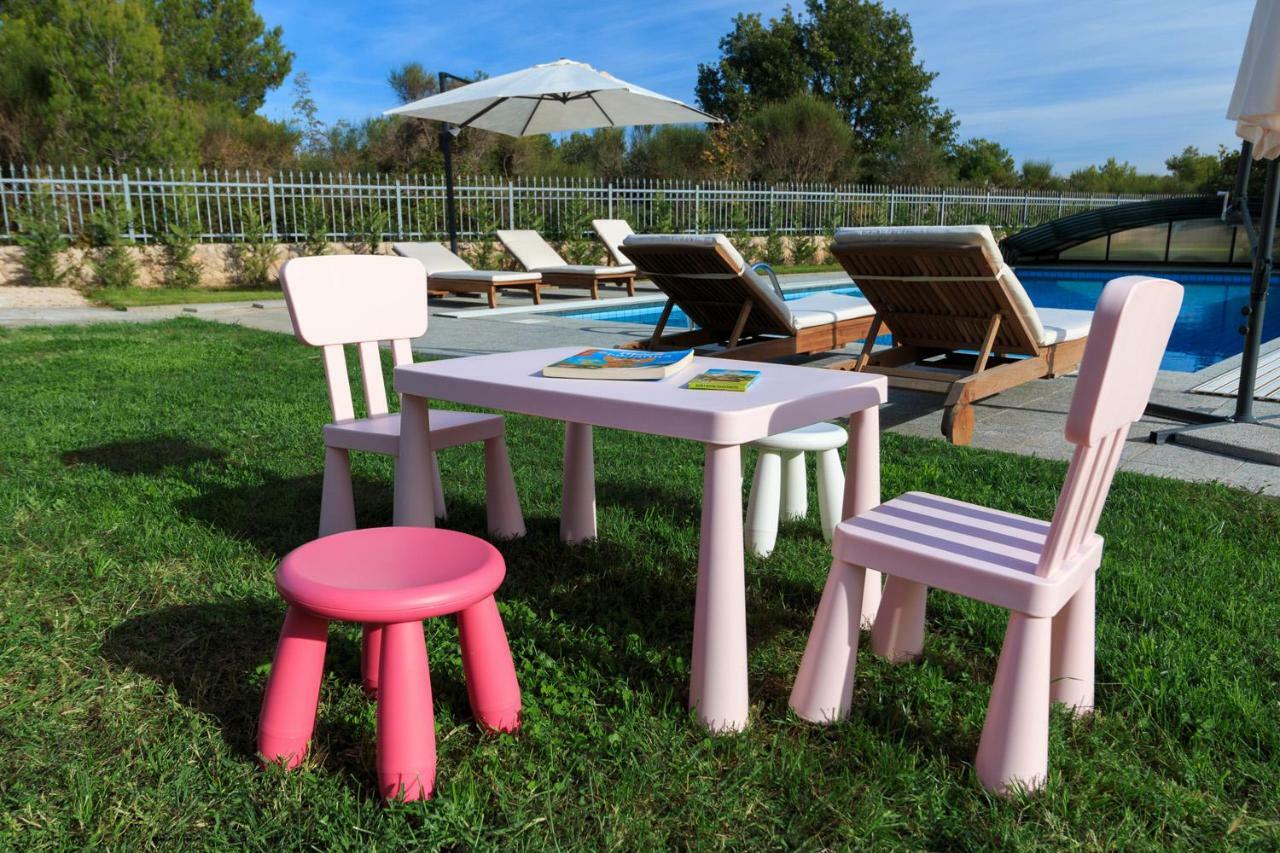 Villa Dream Srima Luaran gambar